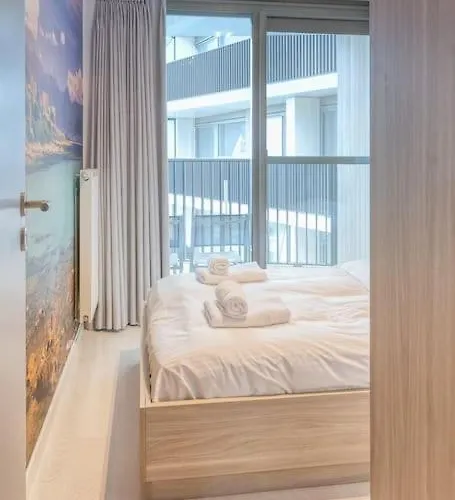 Stunning In With Free Parking Apartment Ostend