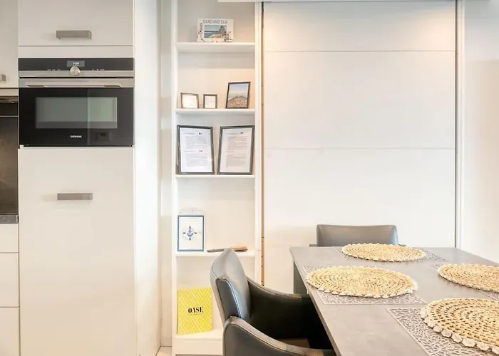 Stunning In With Free Parking Ostend